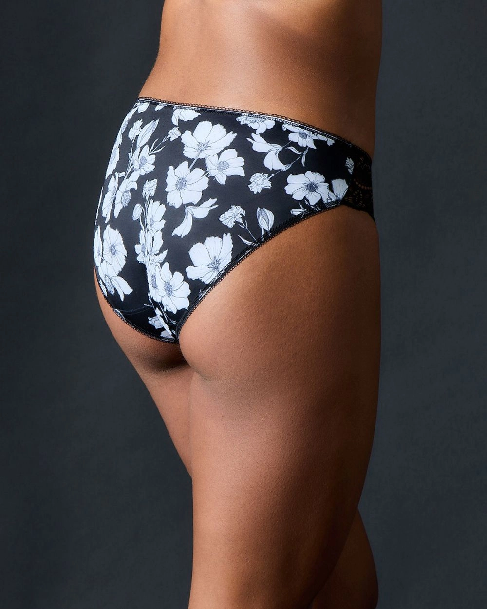 Olivia Brief